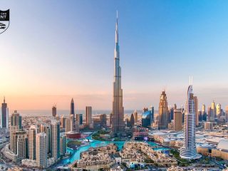 Tour to Burj Khalifa - World's Tallest Building