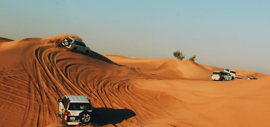 Book SUV with Driver for Desert Safari in Dubai